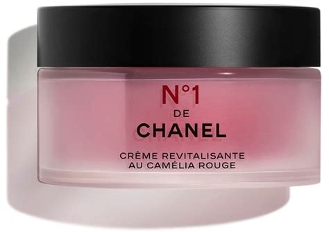 crema facial chanel|Chanel revitalizing cream.